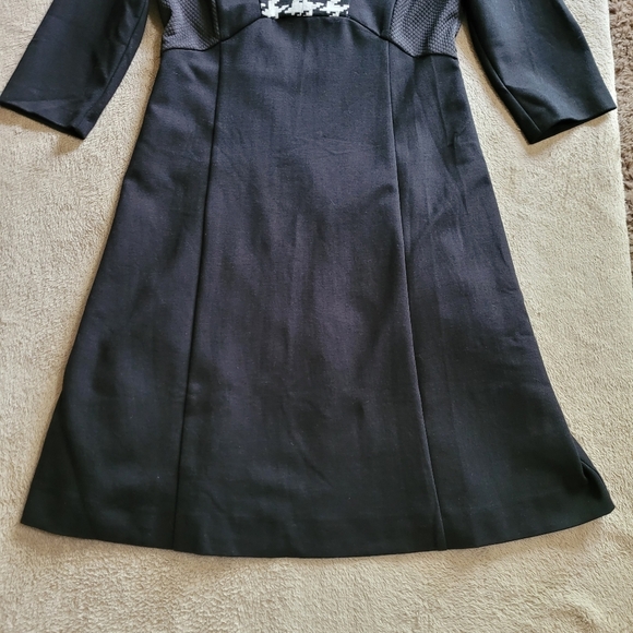 Comma 3/4 sleeve mix media fit and flare dress size 6 - Picture 7 of 16